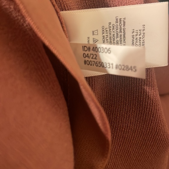 EXPRESS HIGH WAISTED BODY CONTOUR RUFFLE SWEATER SKIRT Size Small - Picture 7 of 7